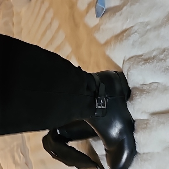 Mari A Bettie tall buckles adjustable black boots size 10 - Picture 1 of 4